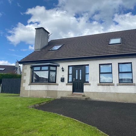 Holiday Home In Ballycastle - Fainne Na Cairde Екстер'єр фото