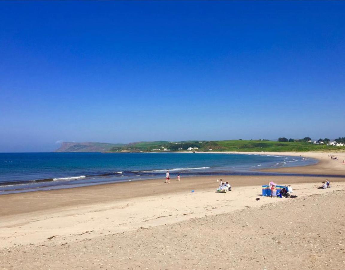 Holiday Home In Ballycastle - Fainne Na Cairde Екстер'єр фото