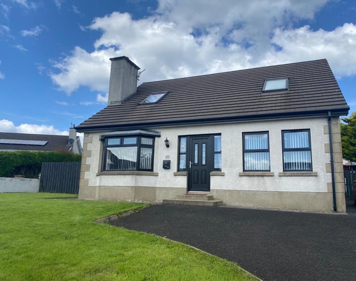 Holiday Home In Ballycastle - Fainne Na Cairde Екстер'єр фото